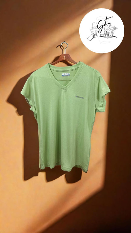 Playera con cuello en V para mujer verde