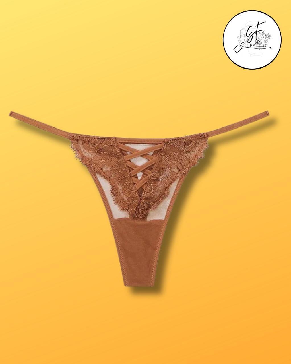 Tanga con encaje y listón